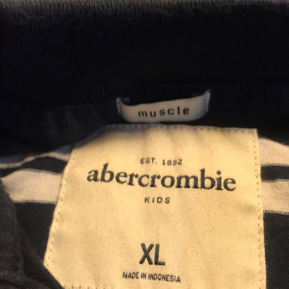 Boys xl button up polo - Picture 3 of 3